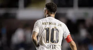 Neymar conmueve en encuentro con pequeño fan