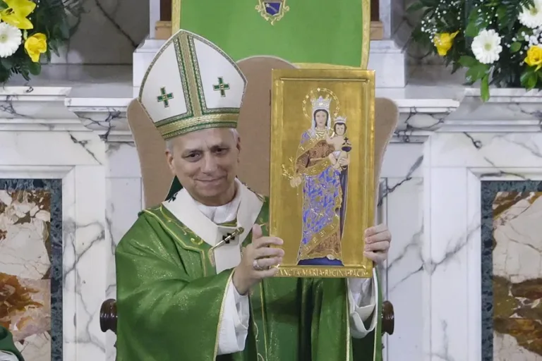 Papa León XIV no da su bendición a las parejas homosexuales