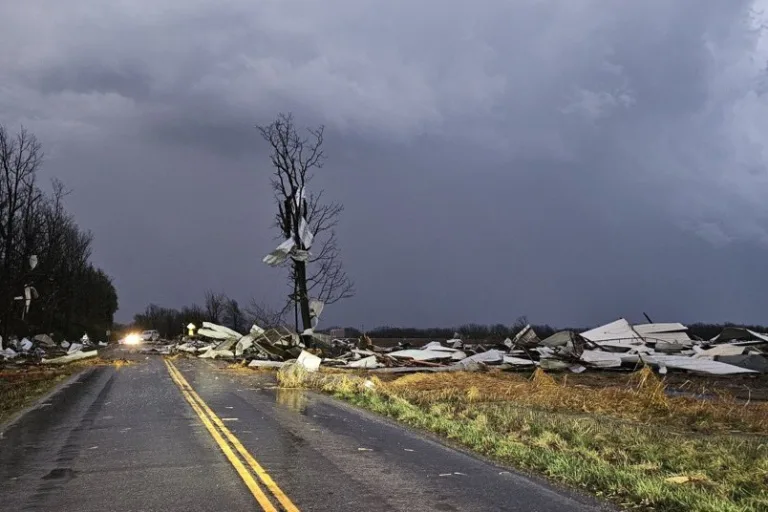 tornados y granizo gigante