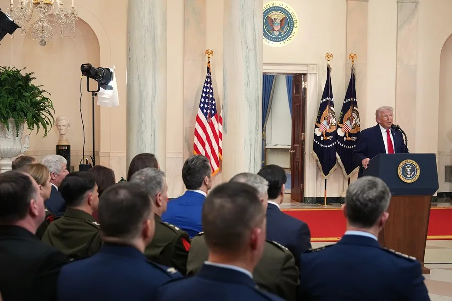 Trump: EE.UU. golpeará a Irán "extremadamente duro" las "próximas 2 o 3 semanas"