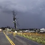 Emiten rara alerta de tornados
