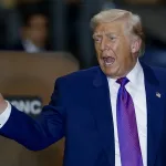 Trump asegura que Cuba "pide ayuda"
