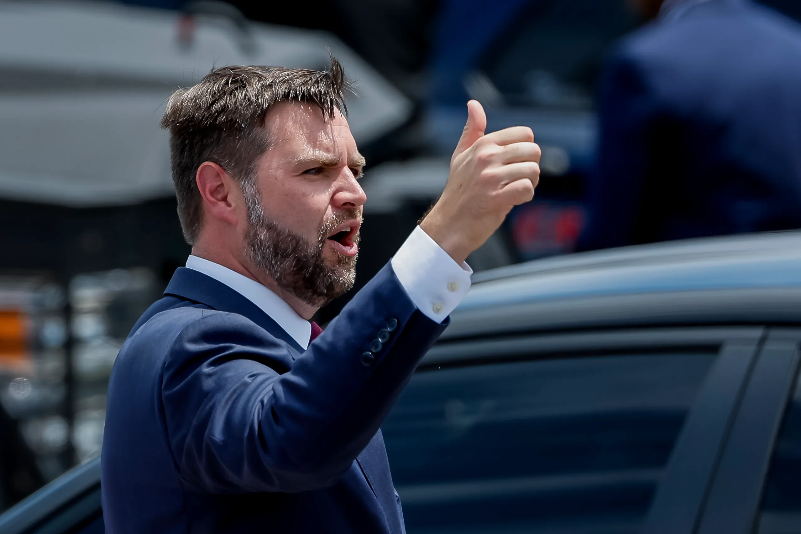 Vance aclara dichos de Trump