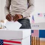 EN PORTADA: POLÉMICA EN TENNESSEE Tennessee aprueba un mapa electoral que elimina un distrito de mayoría negra.