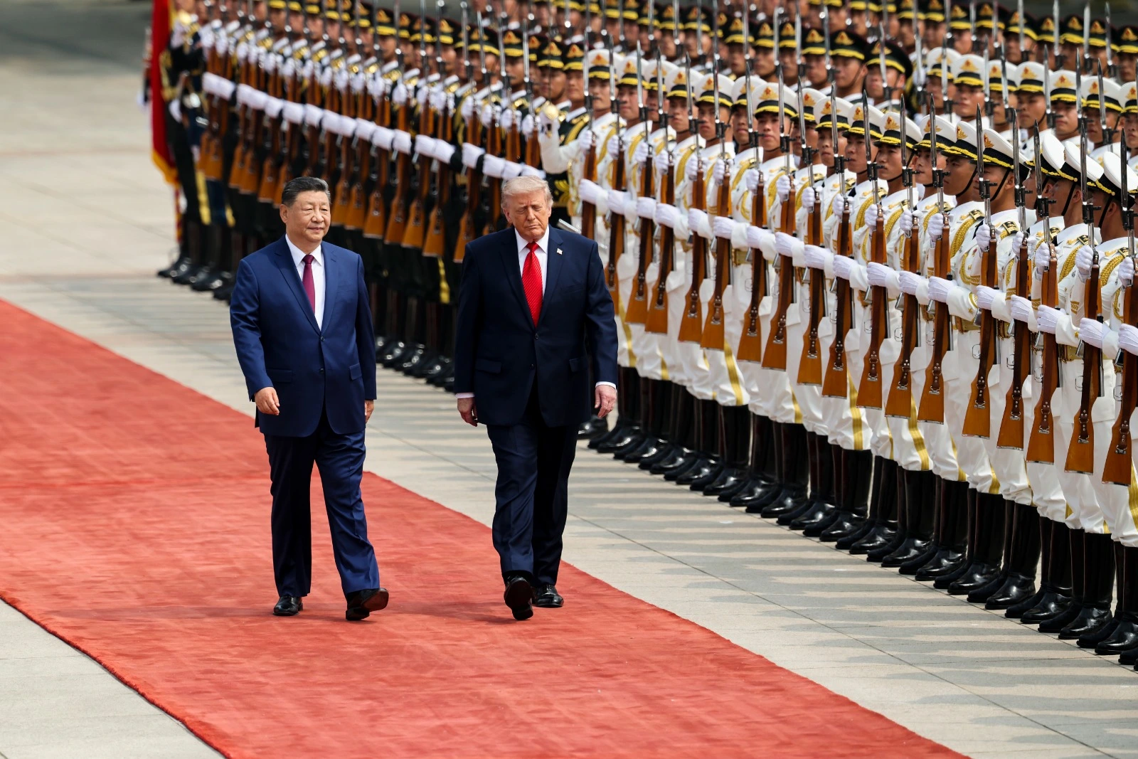 EN PORTADA: CUMBRE HISTÓRICA Trump se reúne con Xi Jinping durante histórica visita a China.