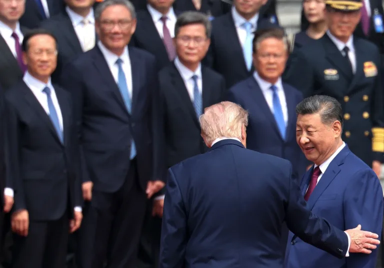 EN PORTADA: XI Y TRUMP: ¿IRÁN O TAIWÁN? Xi y Trump exhiben sintonía sobre acciones en Irán, pero Taiwán es la gran línea roja.