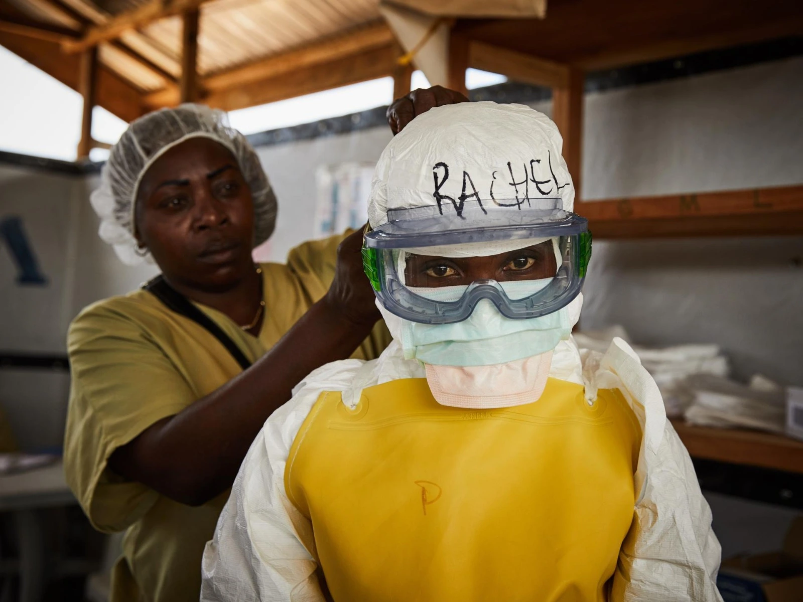 EN PORTADA: ALERTA EN AEROPUERTOS EE.UU. invoca el Título 42 para limitar la entrada de provenientes de países con epidemia de ébola.