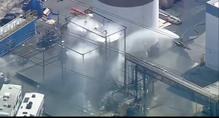 California: Miles siguen evacuados por riesgo de tanque químico