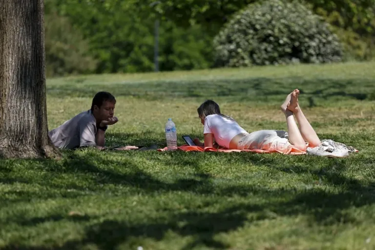 ¿Llegó el verano? Ola de calor inusual en el norte de USA