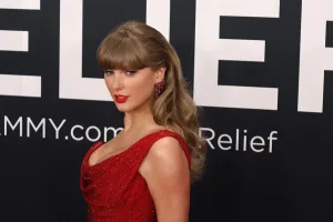 José Feliciano y Taylor Swift entran a la Biblioteca del Congreso de EE.UU.