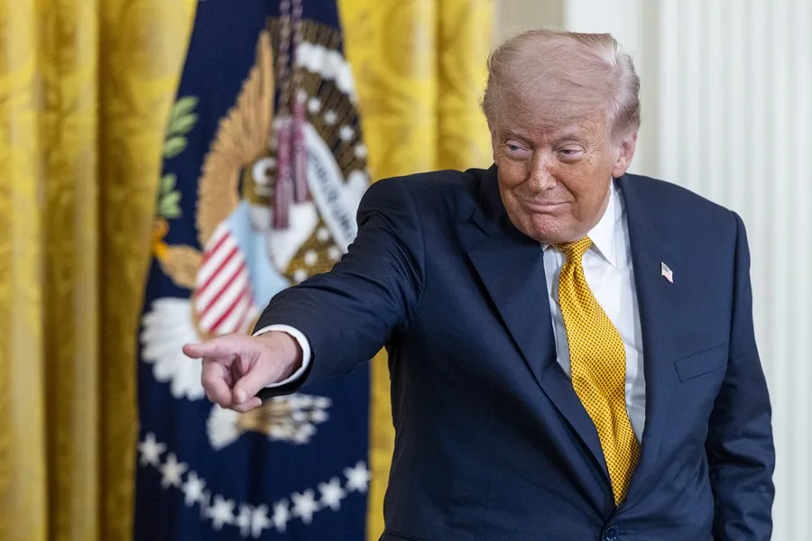 Trump usa IA para mostrar a Biden dormido y a Hunter drogado