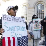 Trump endurece su plan contra las ciudades santuario