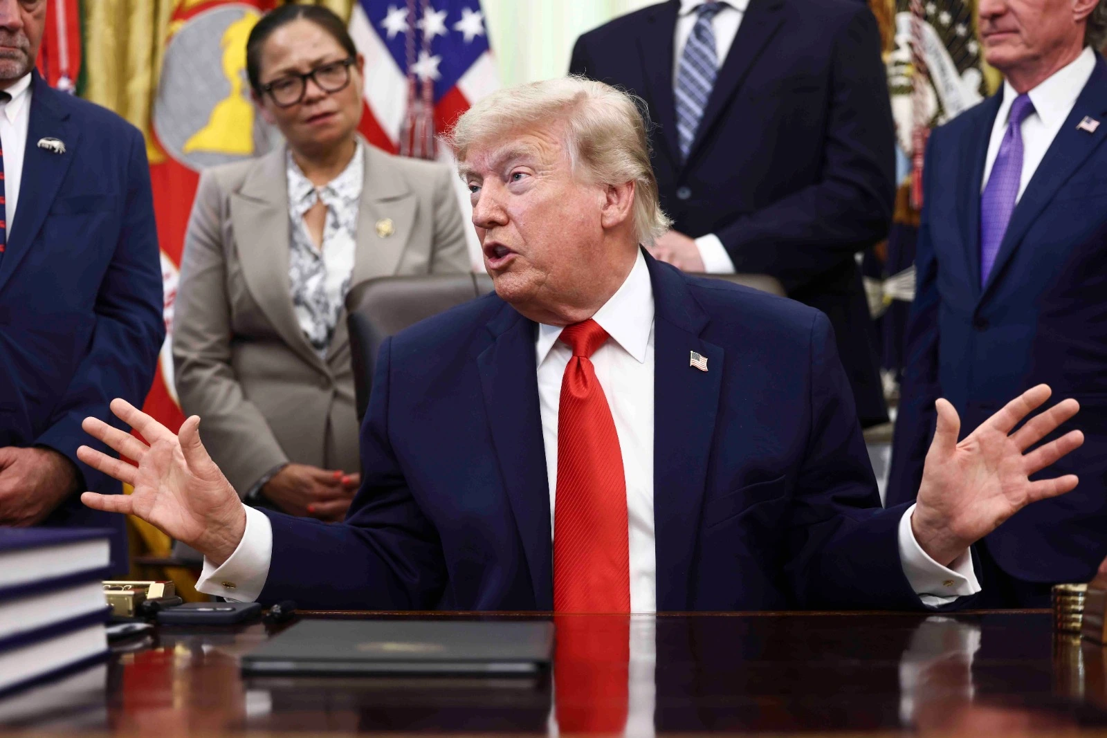 EN PORTADA: CANCELAN ATAQUES Trump anuncia haber llegado a un «gran acuerdo con Irán» y Teherán lo niega.