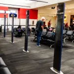 California: Hallan bomba en maleta de mano en aeropuerto