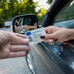 Florida identificará a los no ciudadanos con sello “NC” en licencias