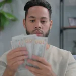 Salarios más altos: ¿Dónde ganan más de $51,168 los hispanos?