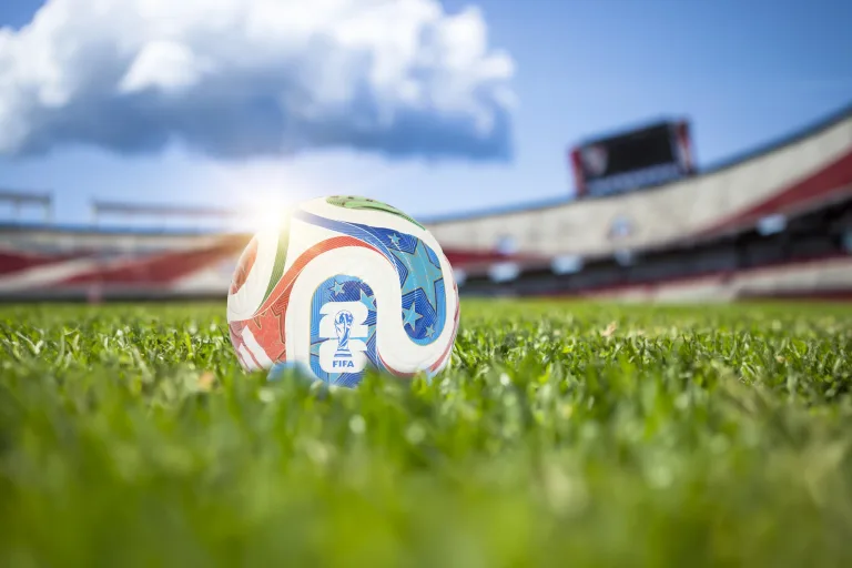 Mundial 2026 arranca con gradas semivacías por altos precios