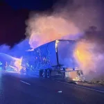 Rescatan a 39 migrantes de un tráiler en llamas en Texas